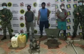 En el operativo fueron capturadas tres personas. 