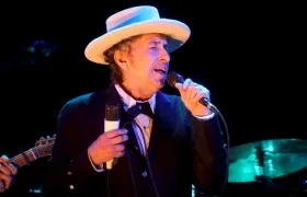 Bob Dylan, leyenda de la música rock y premio Nobel de Literatura, vendió los derechos de todo su catálogo musical, que engloba más de 60 años, a Universal Music Publishing Group (UMPG), anunció este lunes la empresa. 