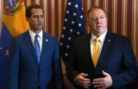 Juan Guaidó y Mike Pompeo, secretario de Estados de EE.UU.