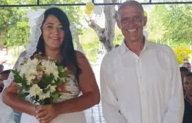 Luz Patricia y Pepe, en plena ceremonia.