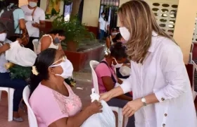 La secretaria de la Mujer y Equidad de Género, Dorita Bolívar Ebratt.