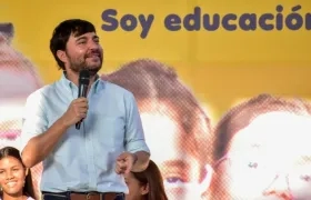 El Alcalde de Barranquilla, Jaime Pumarejo.