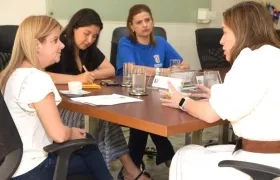 La Gobernadora, Elsa Noguera, con la Ministra María Fernanda Suárez.