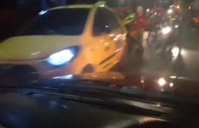 Taxi en el cual se movilizaba la víctima.