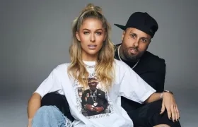 La modelo Cydney Moreau y el reguetonero Nicky Jam.