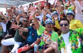 Asistentes al Cumbiódromo en Carnaval.