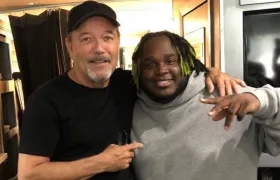 Los artistas panameños Rubén Blades y Sech.