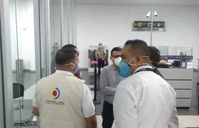 Funcionarios de la CGR en visitas de verificación.