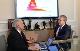 Manuel Elkin Patarroyo y el Presidente Iván Duque.