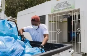 Entrega de mercados.