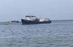 Posición en la que se encuentra fondeada la embarcación.