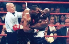 Mike Tyson y Evander Holyfield, en aquella pelea.