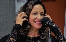 Periodista Inés María Dautt, quien acaba de lanzar Eficazmente.