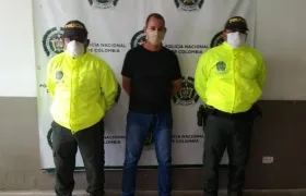 El hombre fue capturado por la Policía.