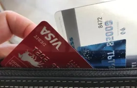 El 17 % de los consumidores encuestados de la región usó los pagos sin contacto para su última compra.