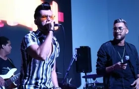 Edd y Mike, los vocalistas del grupo.