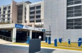 Fachada de la Clínica Portoazul.