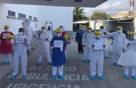 Pediatras advirtiendo el riesgo en que se encuentran en medio de la pandemia.