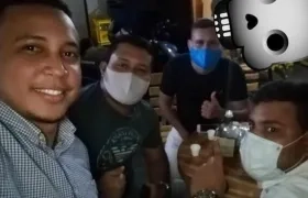 Los jóvenes se habrían reunido a tomar en un lugar público