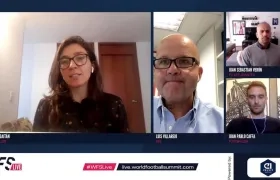 La jugadora de Valencia Féminas Natalia Gaitán participó en un conversatorio.