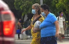 Mayores de 70 años podrán salir 2 horas al día a hacer ejercicios.