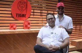 José Gabriel y José Carlo Lapeira, padre e hijo.