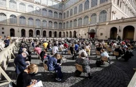  Las audiencias en tiempos de pandemia se celebrarán, al menos durante septiembre, en el patio de San Dámaso.