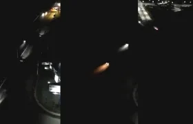 Un tramo oscuro de la Vía al Mar.