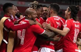 Celebración de jugadores de Internacional de Porto Alegre.