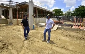 Secretario Humberto Mendoza y Alcalde Jaime Pumarejo.