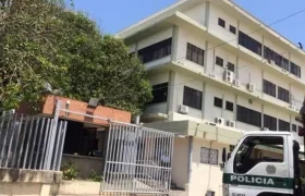 El cuerpo de Juan Carlos Guzmán fue llevado a Medicina Legal. 