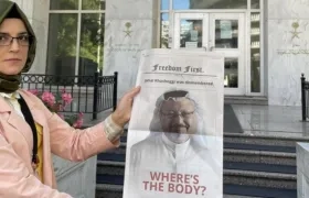 Hatice Cengiz, novia de Jamal Khashoggi.