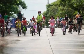 Usuarios de las ciclovías dominicales. 
