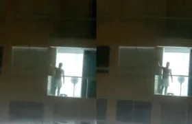 Momento en que el hombre realizó disparos al aire. 