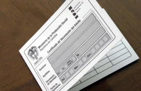 Carnet de vacunación de Covid-19, con esquema completo será exigido en Colombia.