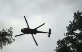 Helicóptero que sobrevoló a baja altura. 