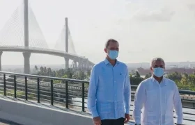 Imagen de la visita del Rey Felipe VI al Puente Pumarejo.