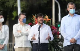 El Alcalde de Barranquilla, Jaime Pumarejo, y el Rey de España, durante uno de los actos programados en la ciudad.