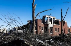 Un tornado en Kentucky destruyó casas y negocios dejando además muerte y dolor.