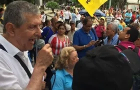 Norman Alarcón, en plena actividad.