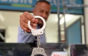 'El Doctor Batalla' por su guerra contra la ilegalidad.