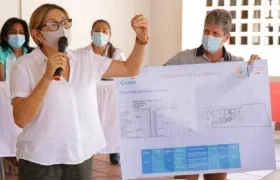 La secretaria de Salud, Alma Solano.