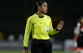 María Daza, jueza central del partido. 