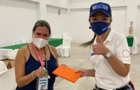 Diana Acosta, Secretaria de Cultura del Atlántico, con la Viceministra de Creatividad y Economía Naranja, Adriana Padilla.