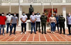 Autoridades de Juan de Acosta tras adoptar las medidas.