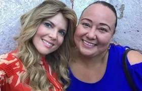 Maritza con su prima Claudia Rodríguez. 