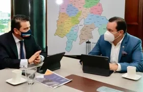 El Gobernador de Cundinamarca, Nicolás García, y el director de FND, Didier Tavera.