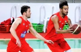 Gianluca Bacci y Selem Safar serán inicialistas con el equipo.