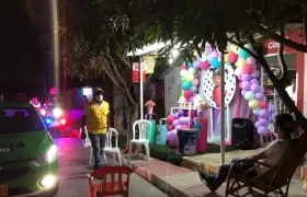 Autoridades hallaron una fiesta en medio de la caravana de seguridad.