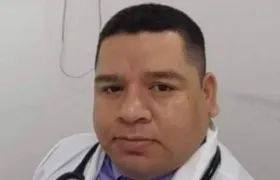 El médico Edwin De La Hoz.